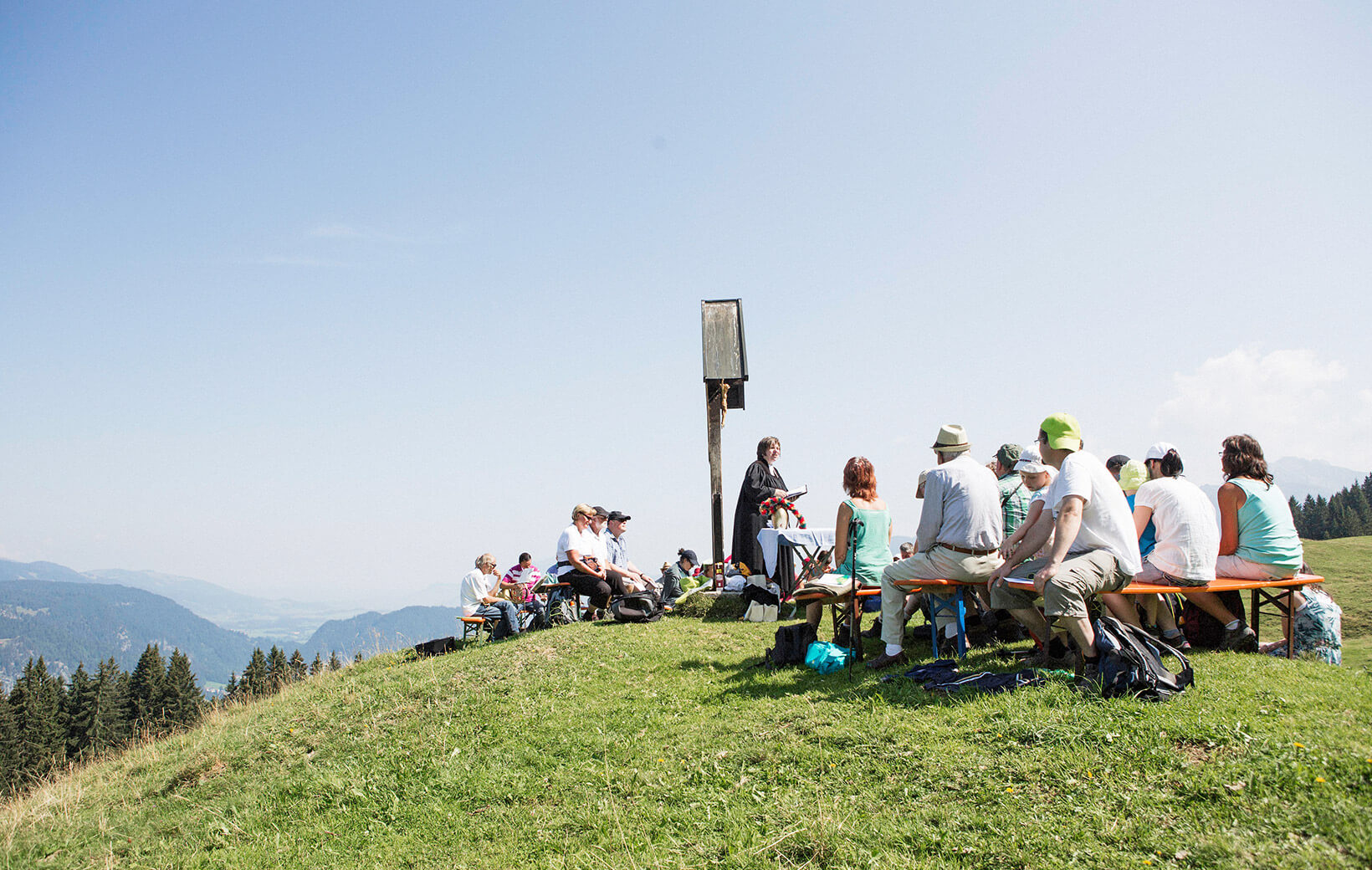 Raus gehen: Berg-Gottesdienst